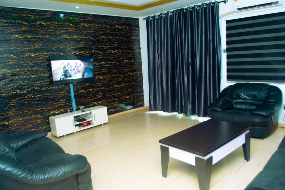 Mc Rica Hotel Ikorodu المظهر الخارجي الصورة