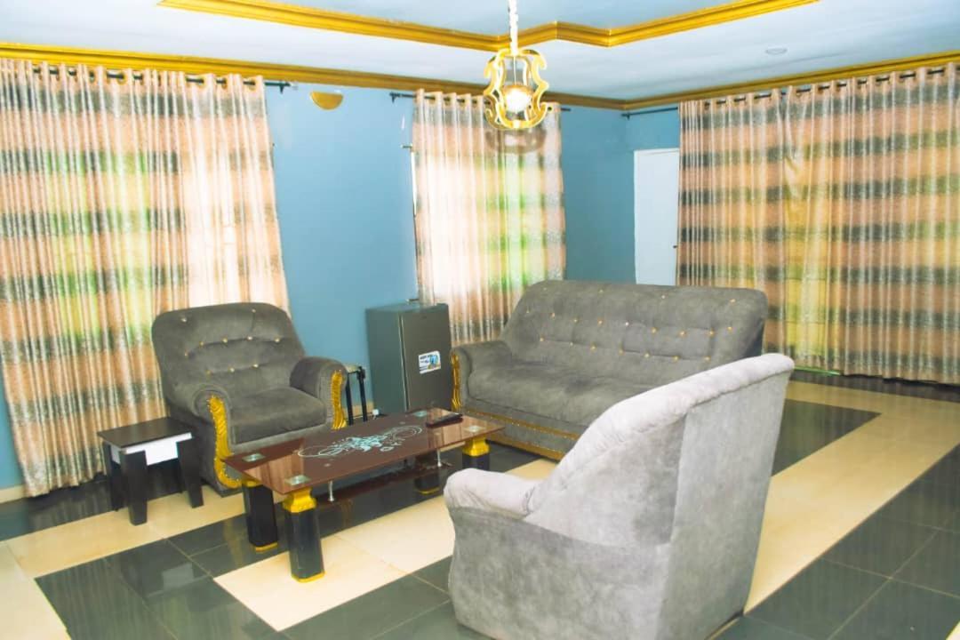 Mc Rica Hotel Ikorodu المظهر الخارجي الصورة